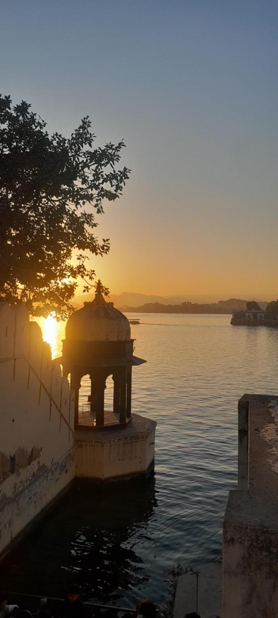 Paddy'S Loft The Lake View Hostel Udaipur Exterior photo